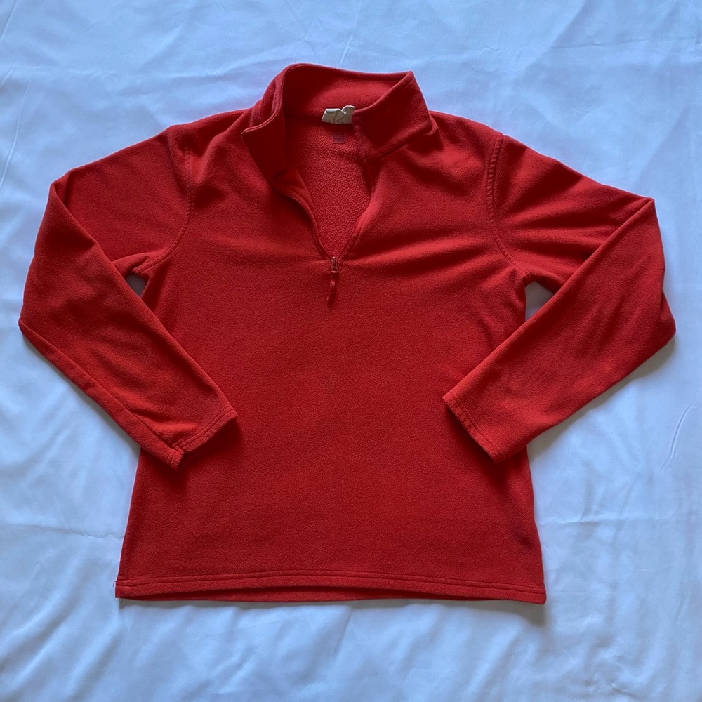 Mountain Hardware 1/2 zip Fleece Pull Over Sweater
